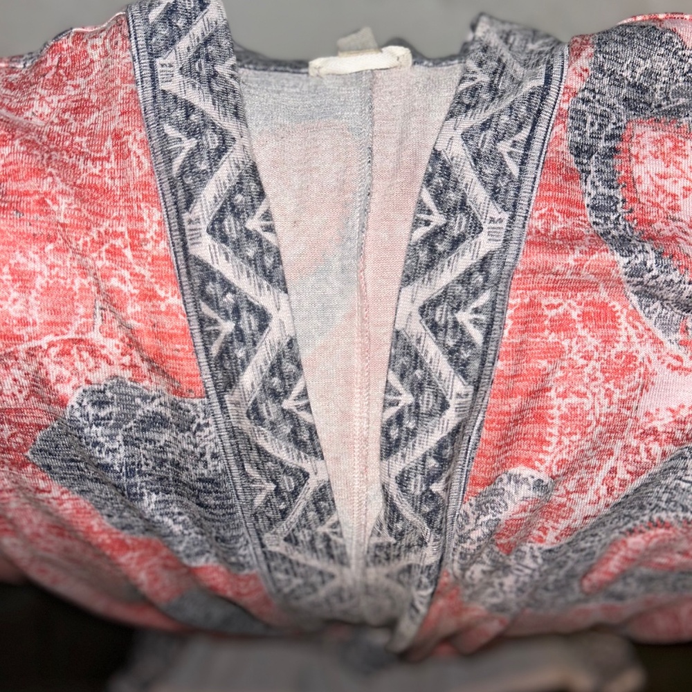 Sweater - Picture 10 of 10